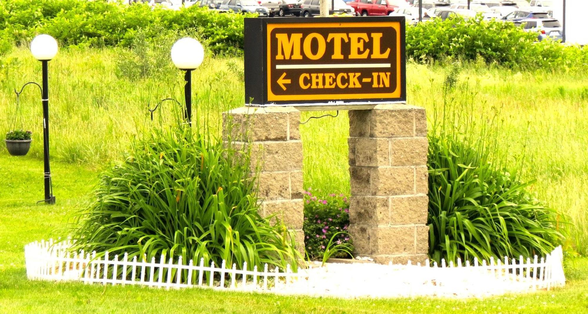 ווטרוויל Budget Host Airport Inn מראה חיצוני תמונה