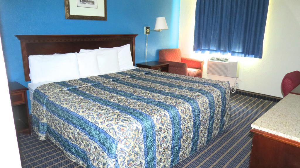 ווטרוויל Budget Host Airport Inn חדר תמונה