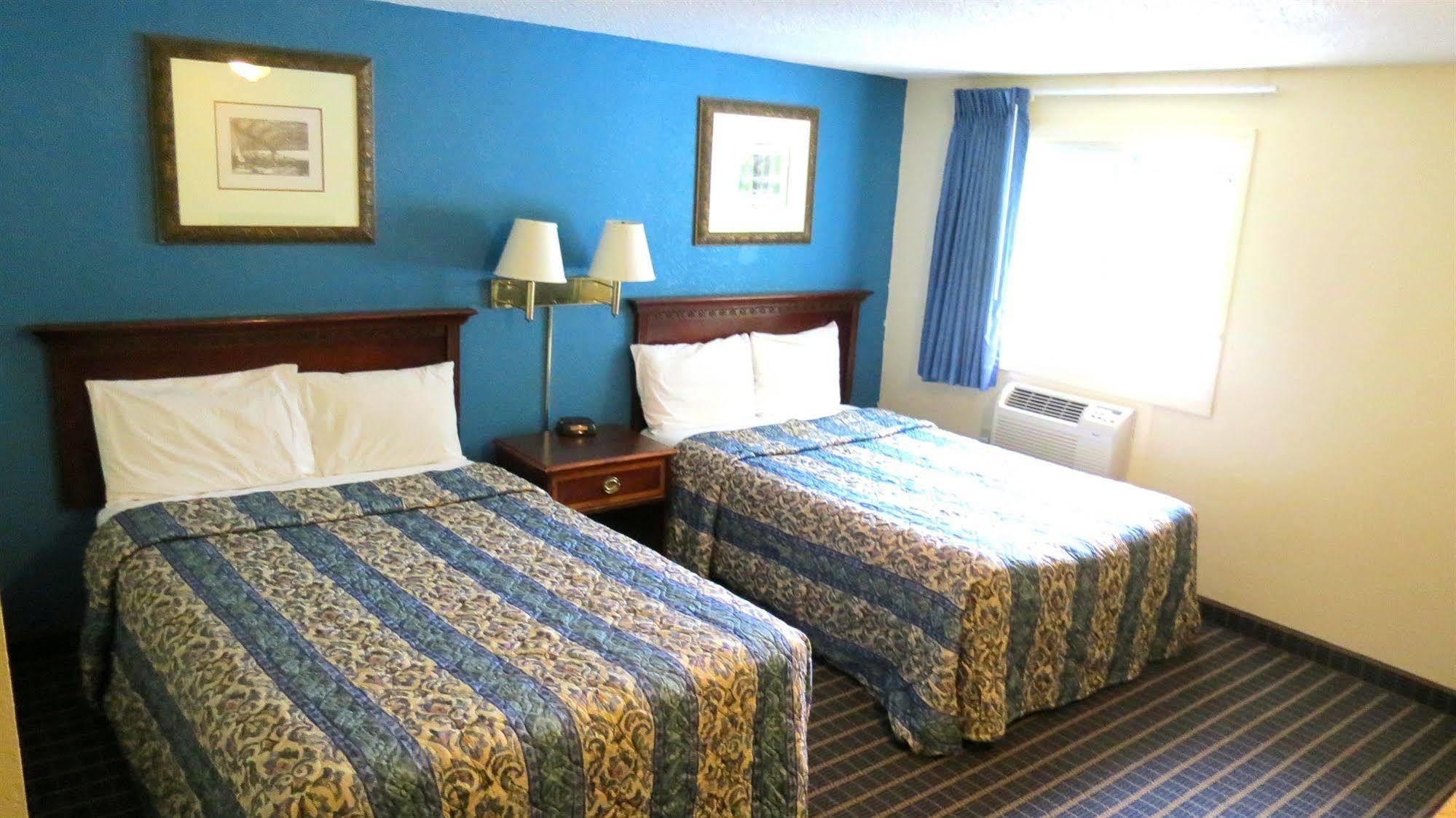 ווטרוויל Budget Host Airport Inn מראה חיצוני תמונה